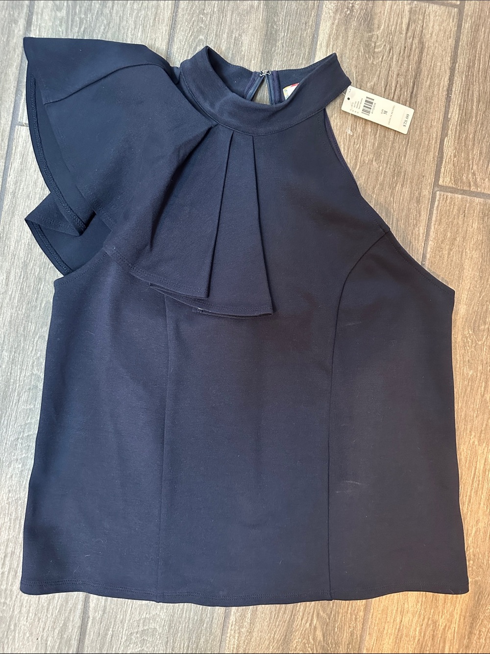 Eri + Ali women’s high neck navy blouse w/ back zip. Flowy single sleeve. M. NWT